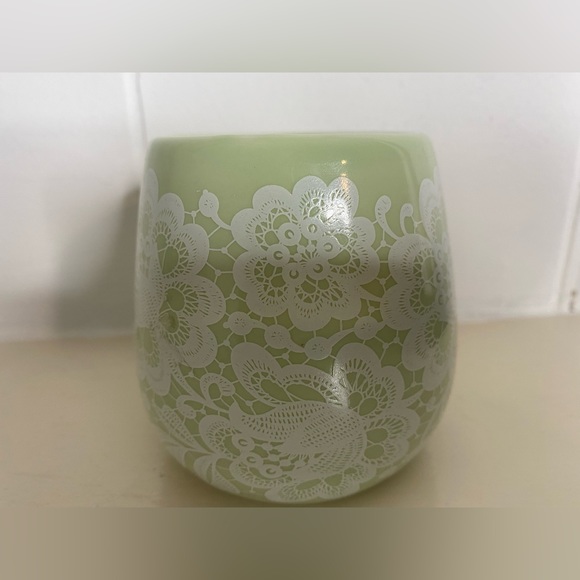 Beautiful coffee mug or tea cup. - Picture 3 of 4